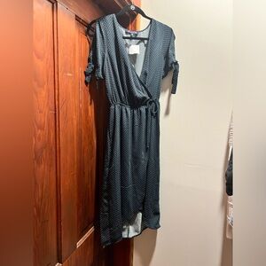 NWT - wrap style dress